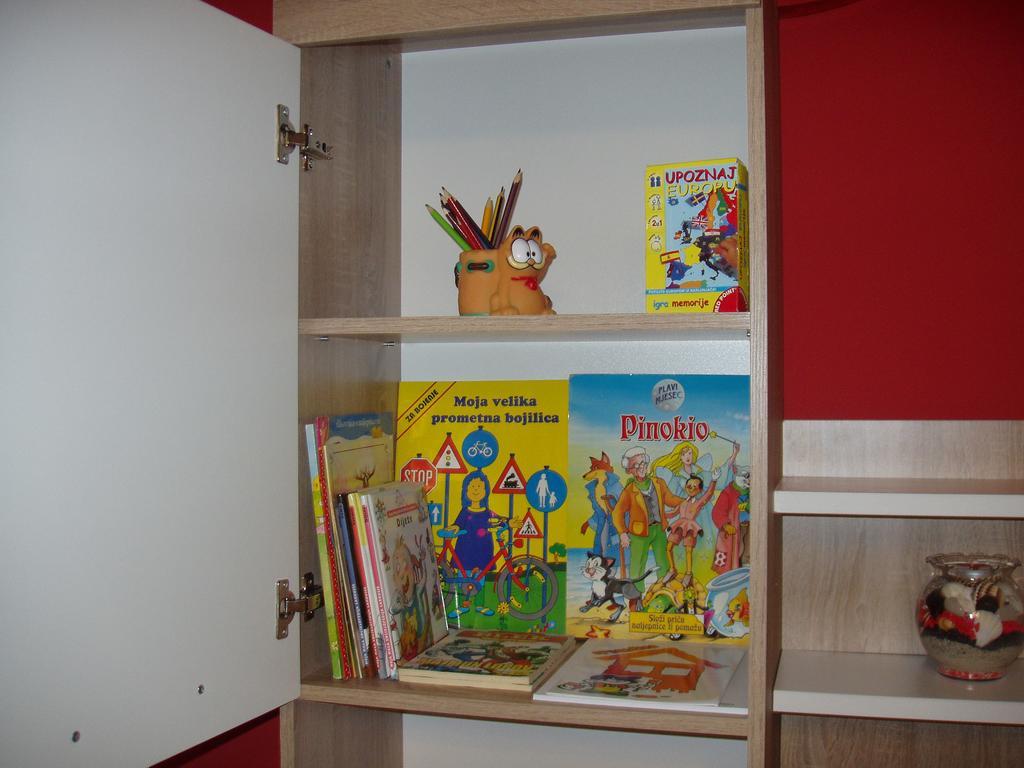Apartman Marko Огулин Экстерьер фото